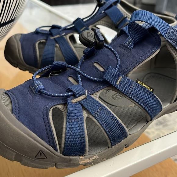 Kids sandals - size 6 - Picture 2 of 2